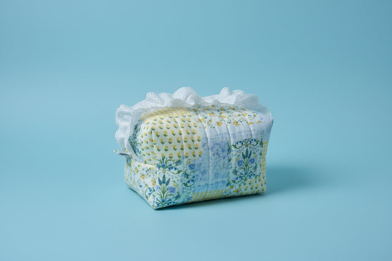 Large boxy pouch with ruffle