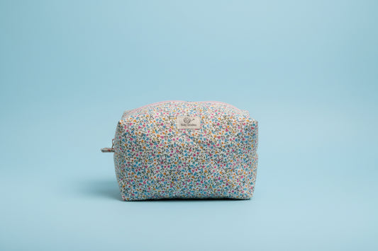 Large Travel boxy pouch